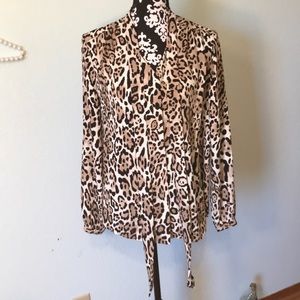 ⬇️SALE⬇️  NWT Gorgeous Front Tie Leopard Blouse
